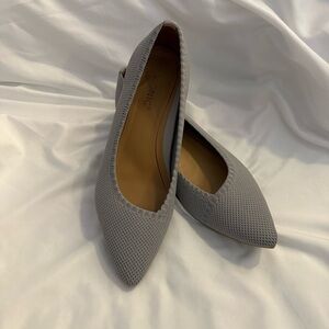 NWOT Vionic Dahlia Grey Knit Pointed Toe Ballet Flats- Smudged